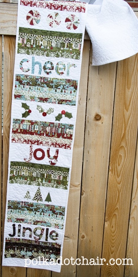 Christmas Tutorial jelly runner Skirt Christmas Tabletop Table Tree patterns free table roll Runner  &