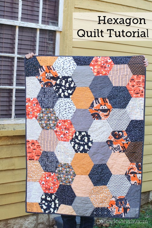 30 Colorful Hexagon Projects to Sew featured by top US sewing blog, Flamingo Toes: Hexagon Quilt Tutorial