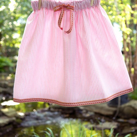 Simple Summer Skirt Sewing Tutorial on polkadotchair.com