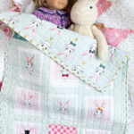 Super cute Wonderland themed Mini Quilt Patterns- these would be so cute as wall hangings in a little girls room or as a baby doll quilt!