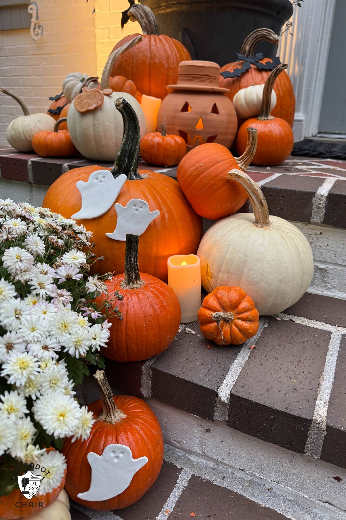 front porch decorated for halloween