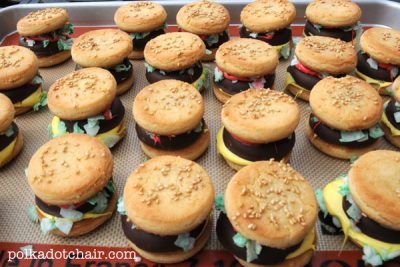 Cookie Cheeseburgers