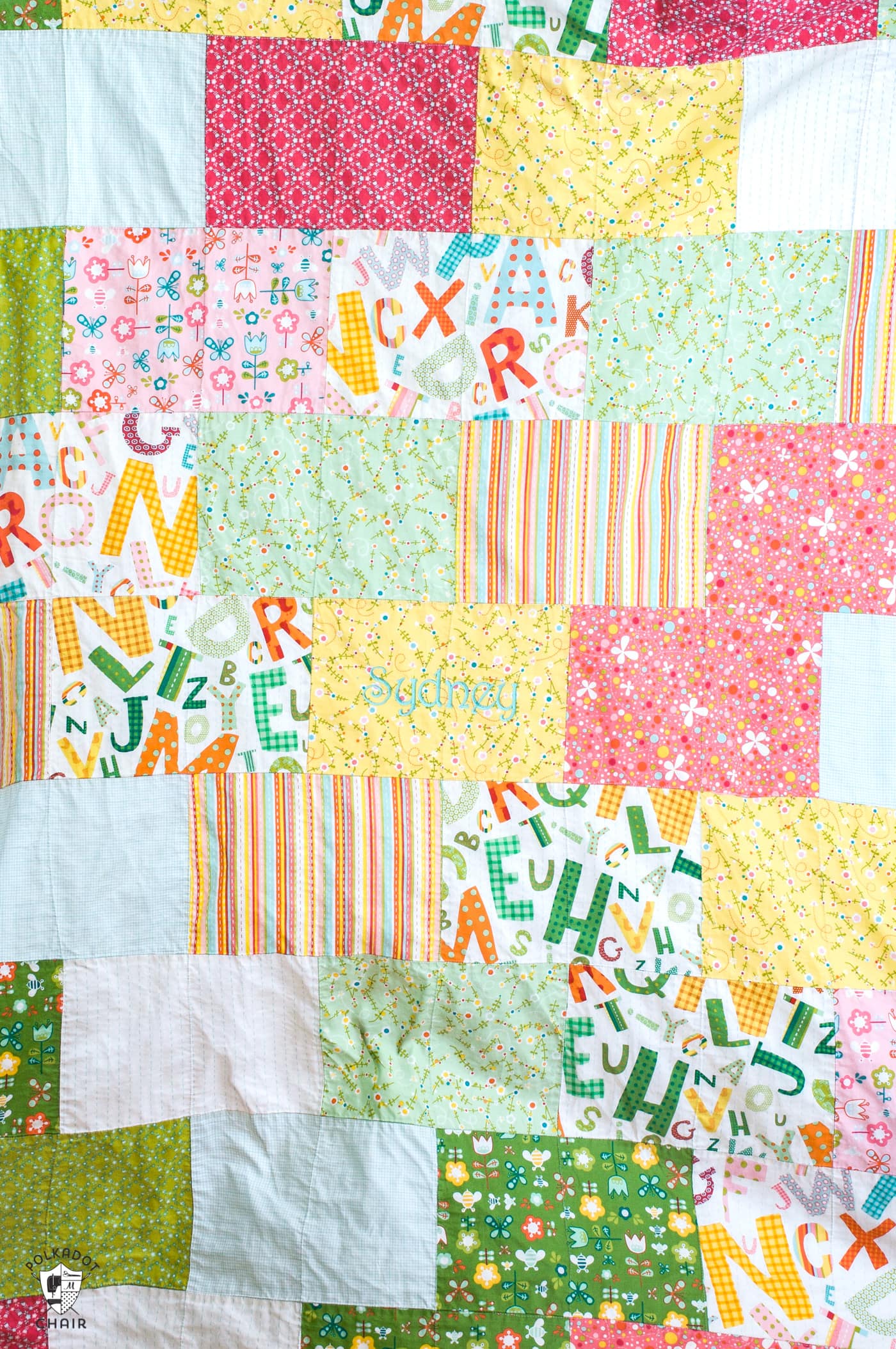 Snuggly Bricks Fat Quarter Quilt Tutorial