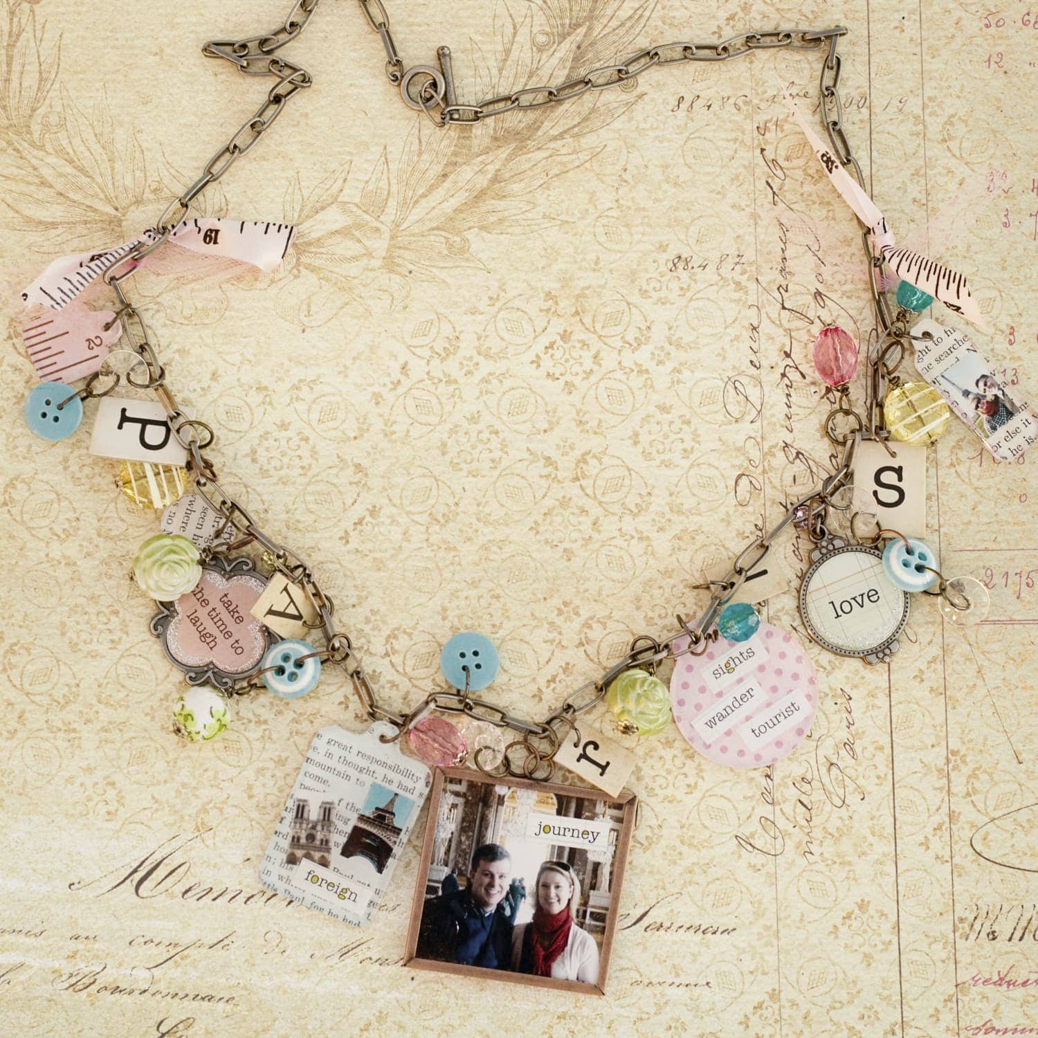Memory Necklace Papercraft Project