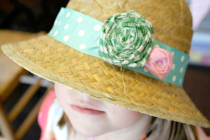 How to make a hat for the Kentucky Derby- perfect for kids parties or school!