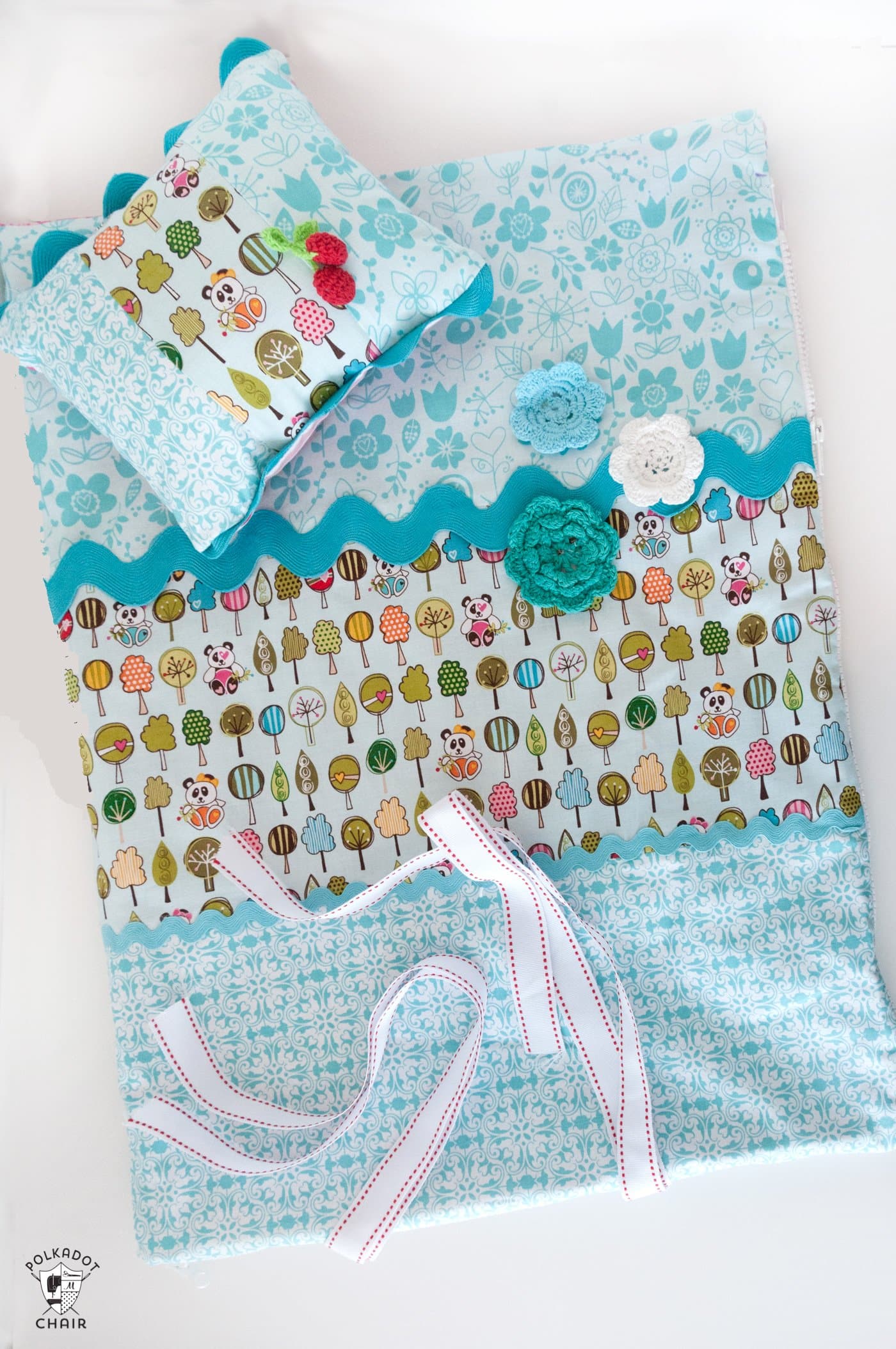 18 inch Doll Sleeping Bag Sewing Pattern Polka Dot Chair