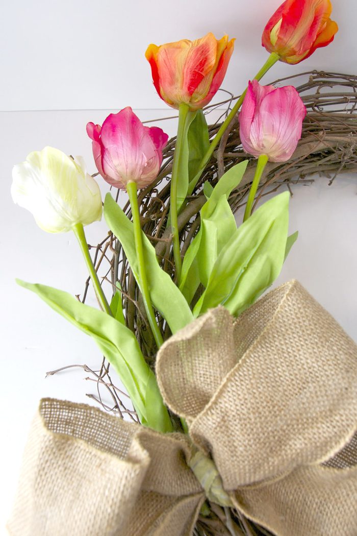 Learn how to make a Tulip Wreath