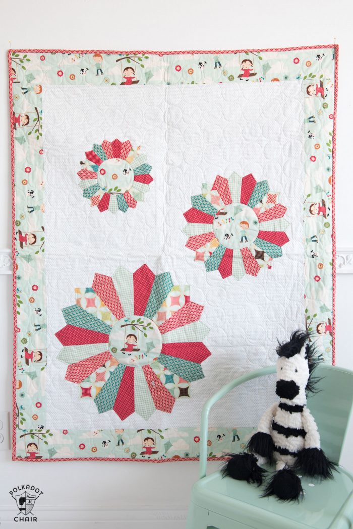Free tutorial for a Dresden Baby Quilt, so cute and simple!