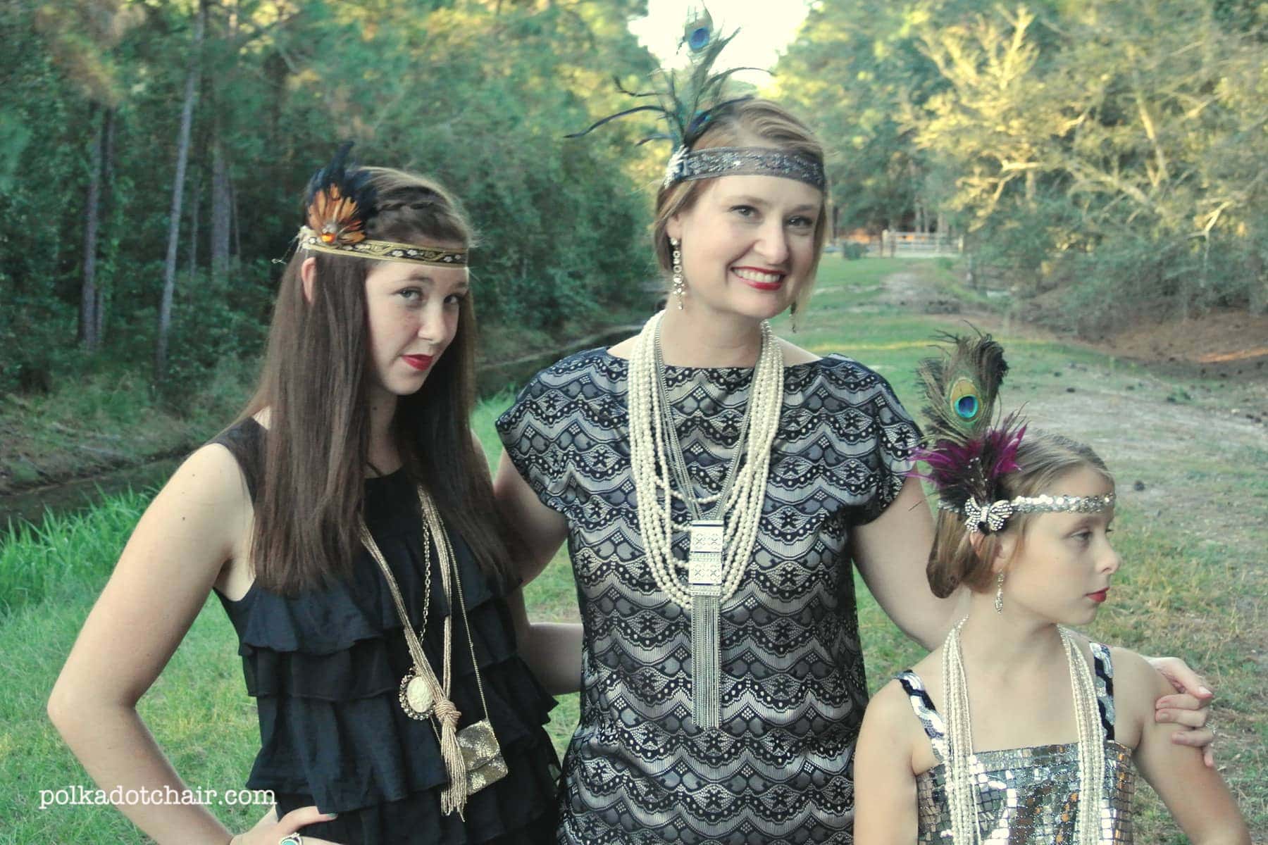 3 girls in flapper costumes