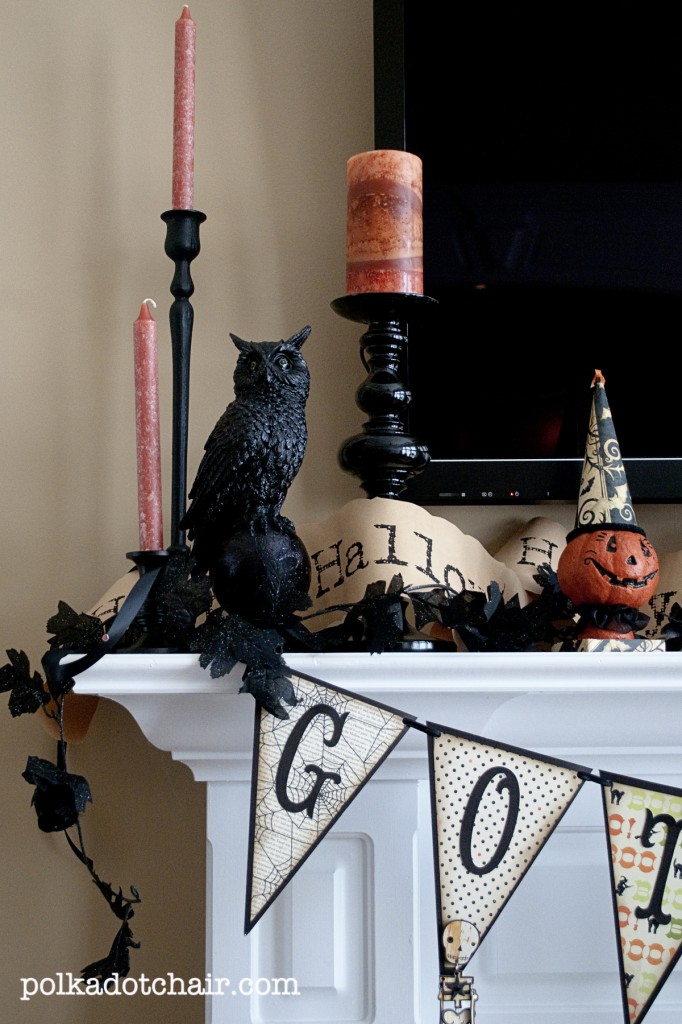  Halloween Mantle Decorating Ideas