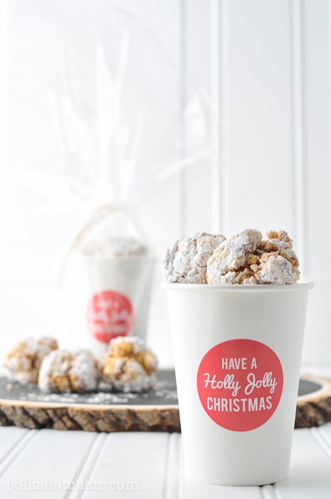 Recipe for Graham Cracker Bites and a Free Printable "Have a Holly Jolly" Christmas Stickers, just print and stick to plain white paper cups for a simple way to package Christmas Sweets!