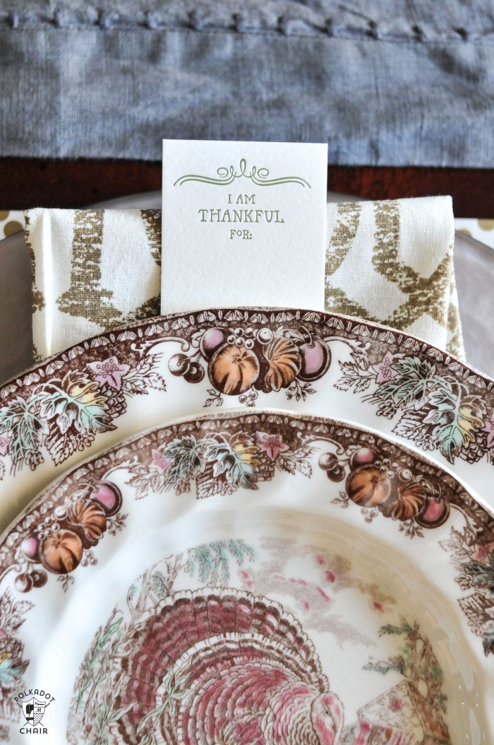 4 Simple and Creative Thanksgiving Table ideas