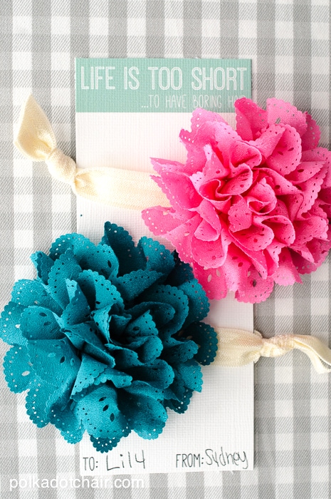 DIY Hair Tie Gift Idea & free printable "Life is too short to have boring hair" gift cards