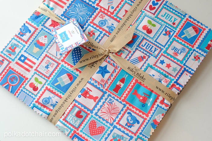Red White and Blue Dish towels - would be cute to make for the 4th of July!