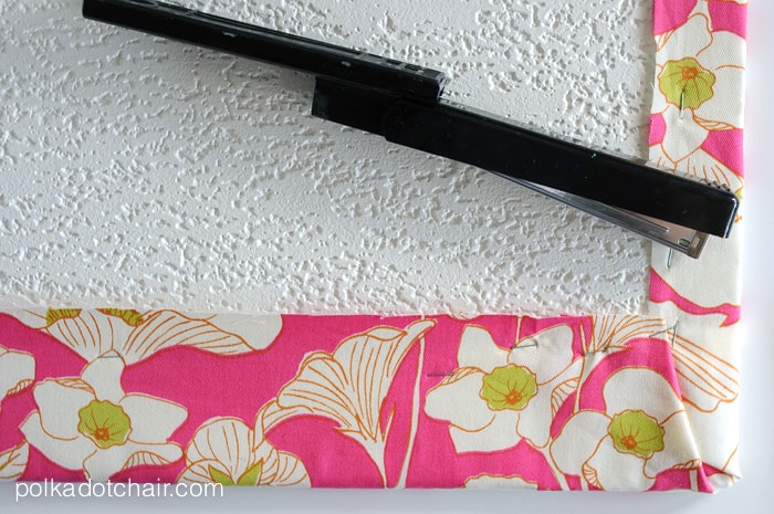 DIY Monogrammed Memo Board made from an acoustic ceiling tile, super easy!