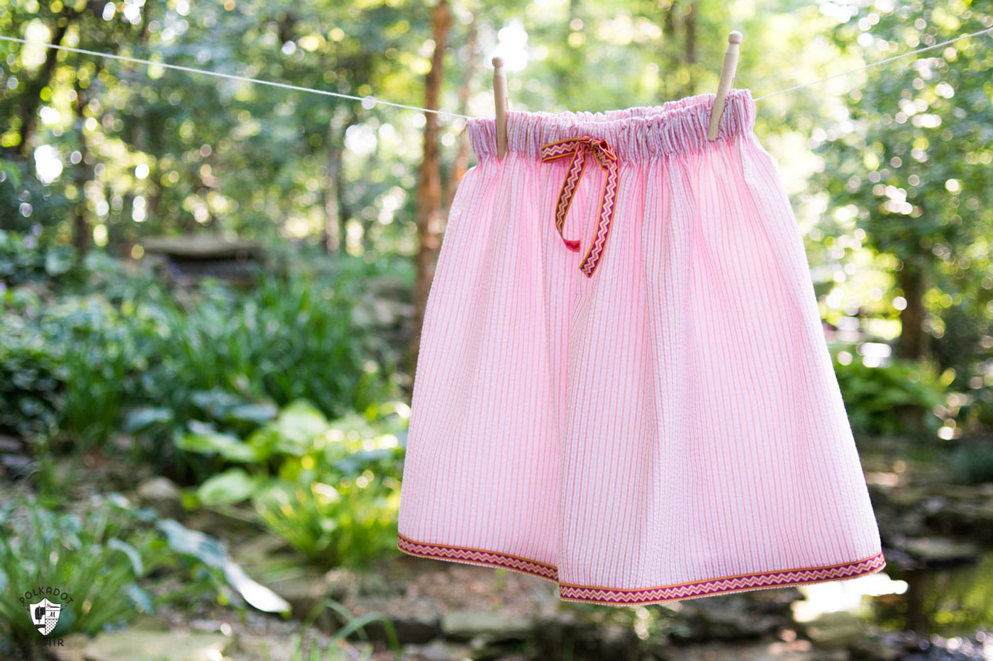 How to sew a simple skirt perfect for summer. A really cute as a seersucker skirt sewing tutorial!