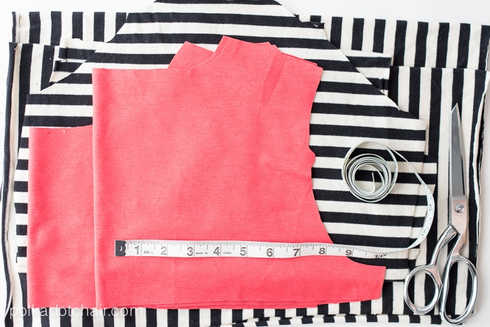 Learn the in's and out's of sewing with knit fabrics!