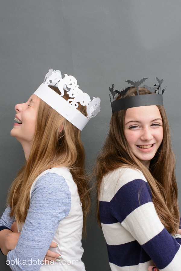 Halloween Party Crowns- a fun alternative to party hats!