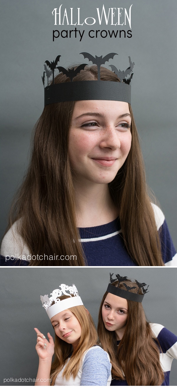 Cute Halloween Party ideas, how to make paper crowns perfect props for a Halloween Photo Booth