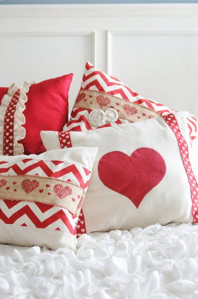 Valentines Day Pillows- sewing patterns and tutorials