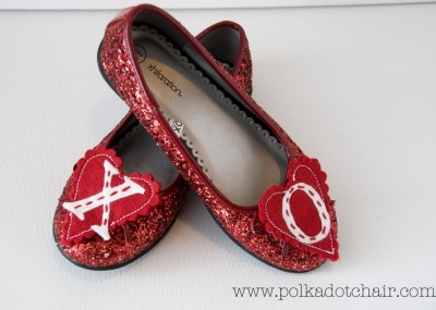 DIY Valentines Day Shoe Clips