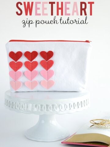 Sweetheart Zip Pouch Sewing Tutorial.. a cute and simple Valentine's Day Sewing Project