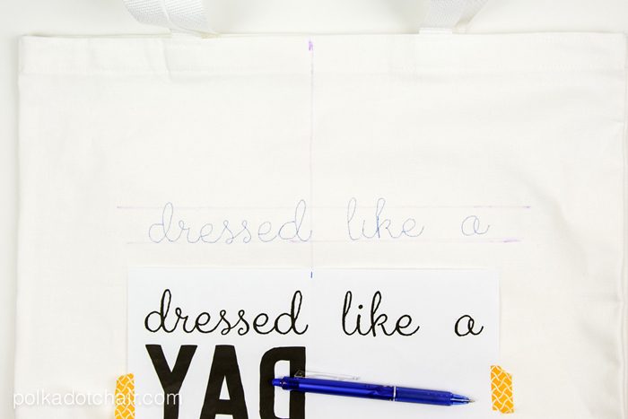 DIY Applique Tote Bag with "Dressed Like a Daydream" Quote- how cute!