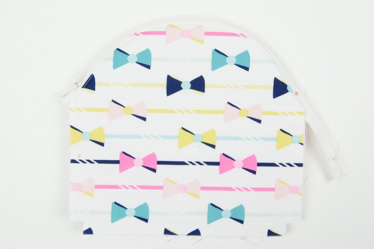 Monogrammed Curved Zipper Pouch Sewing Tutorial Polka Dot Chair