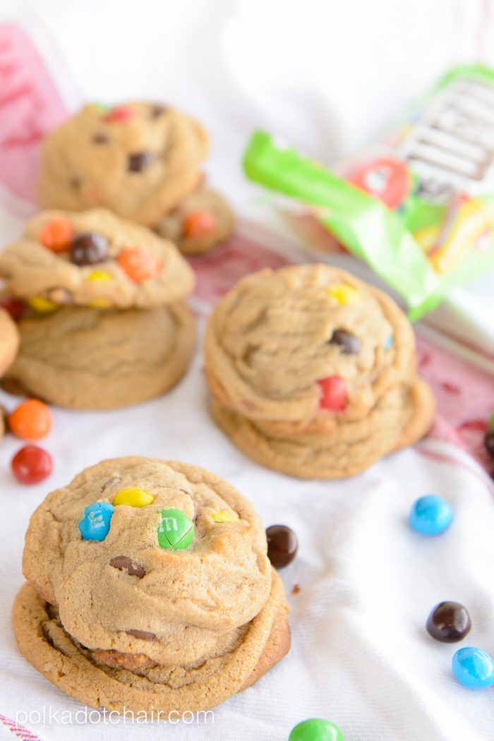 Crispy M&M Cookie Cups