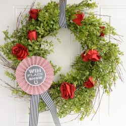 DIY Kentucky Derby Wreath- cute decoration for Derby Day!