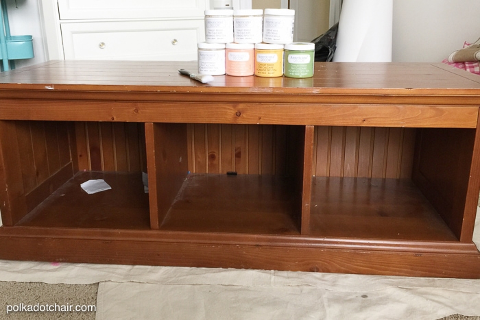 How to paint furniture using Chalky Finish paint. A colorful DIY makeover for an entryway bench! 