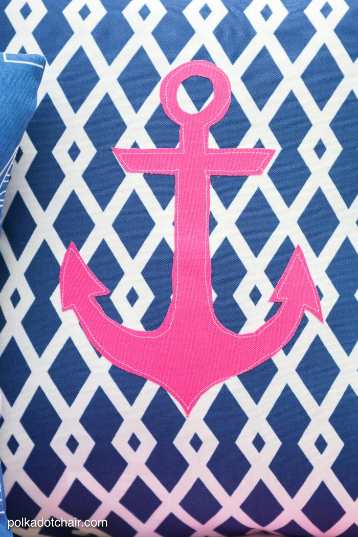 How to recover your old outdoor pillows and cushions. The project includes a sewing pattern and template for the cute anchor pillow!  