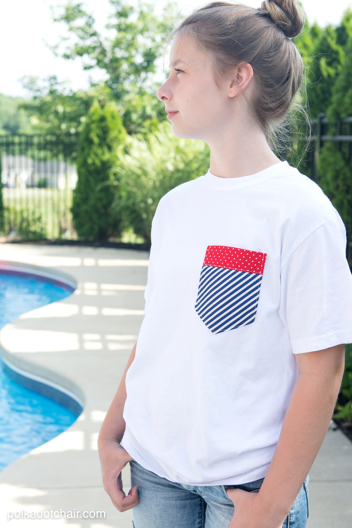 DIY Pocket Tee for the 4th of July - includes templates for the pocket and outline of the USA 