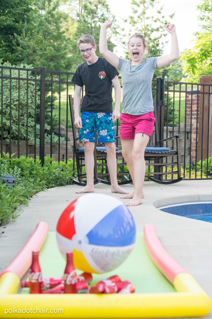 DIY Outdoor Bowling Game, made using Coke bottles, a yoga mat and pool noodles!!