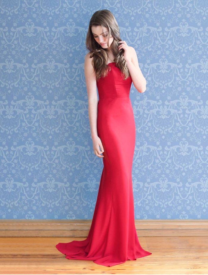 Sew Many Dresses Book by Tanya Whelan