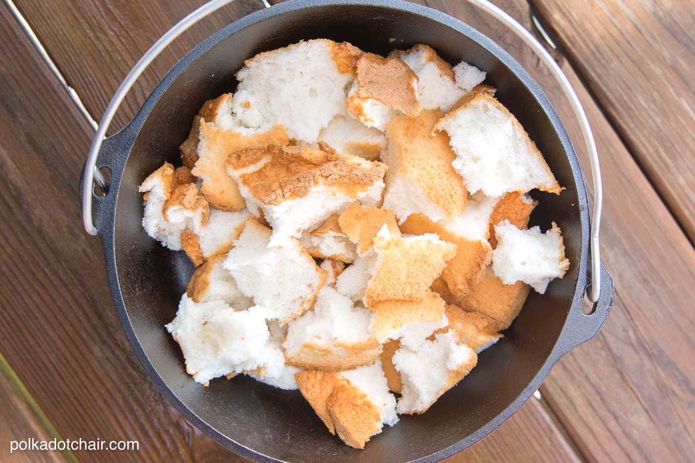 10 Minute Dutch Oven S'Mores Cake Recipe