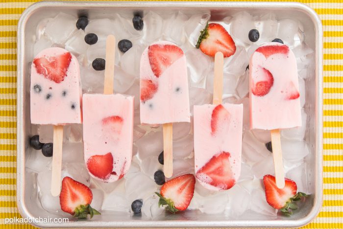 Recipe for Protein Smoothie Popsicles with fresh fruit