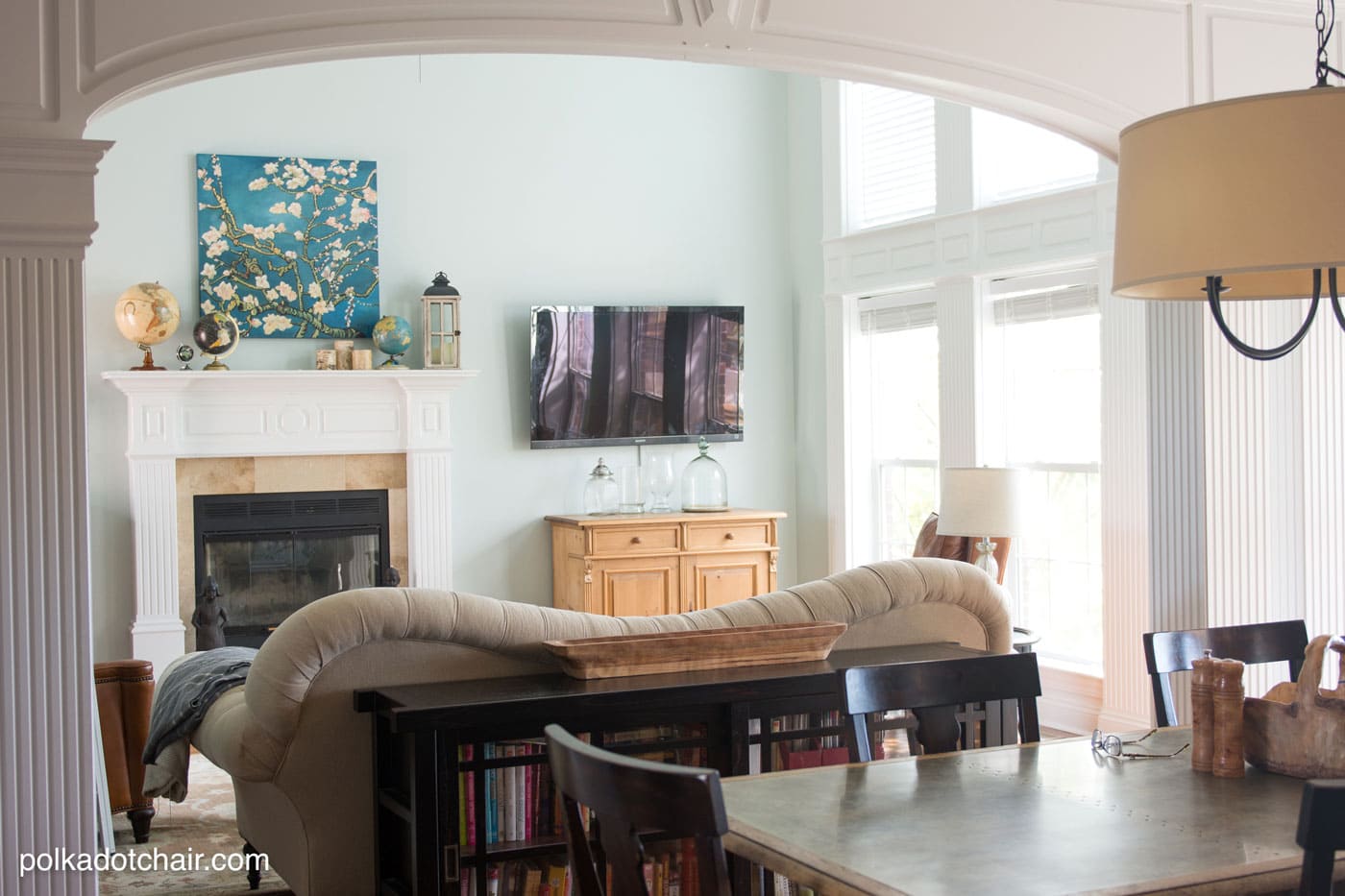 Ways to Update Your Living Room Without Breaking the Bank