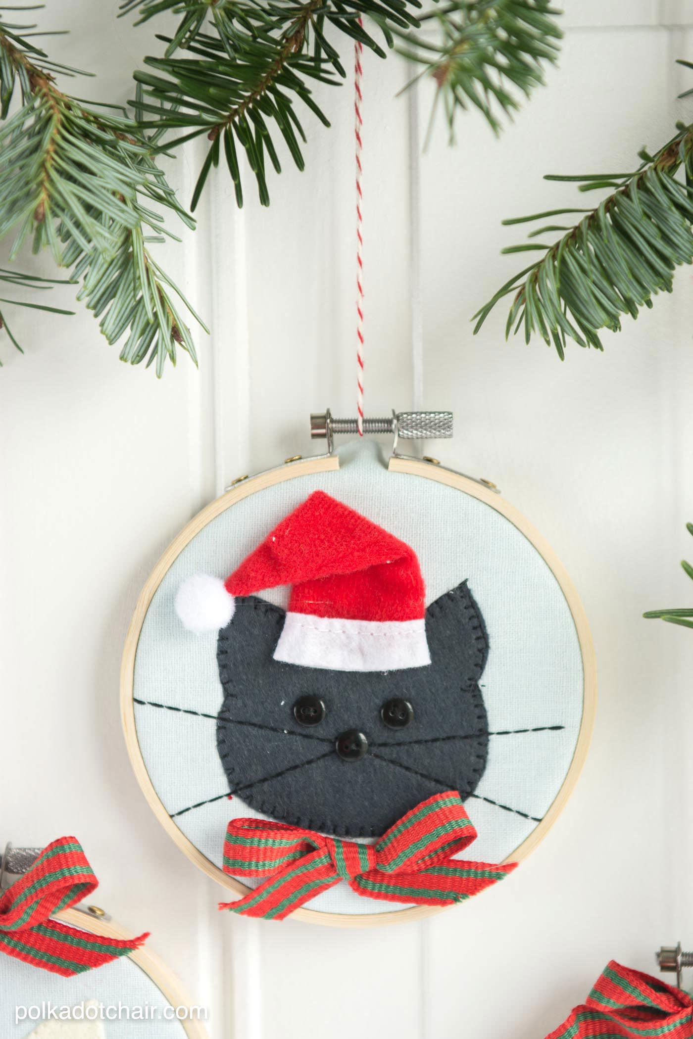 DIY Cat Embroidery Hoop Christmas Ornaments with instructions and free sewing pattern on polkadotchair.com