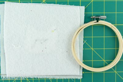 DIY Cat Embroidery Hoop Christmas Ornaments with instructions and free sewing pattern on polkadotchair.com