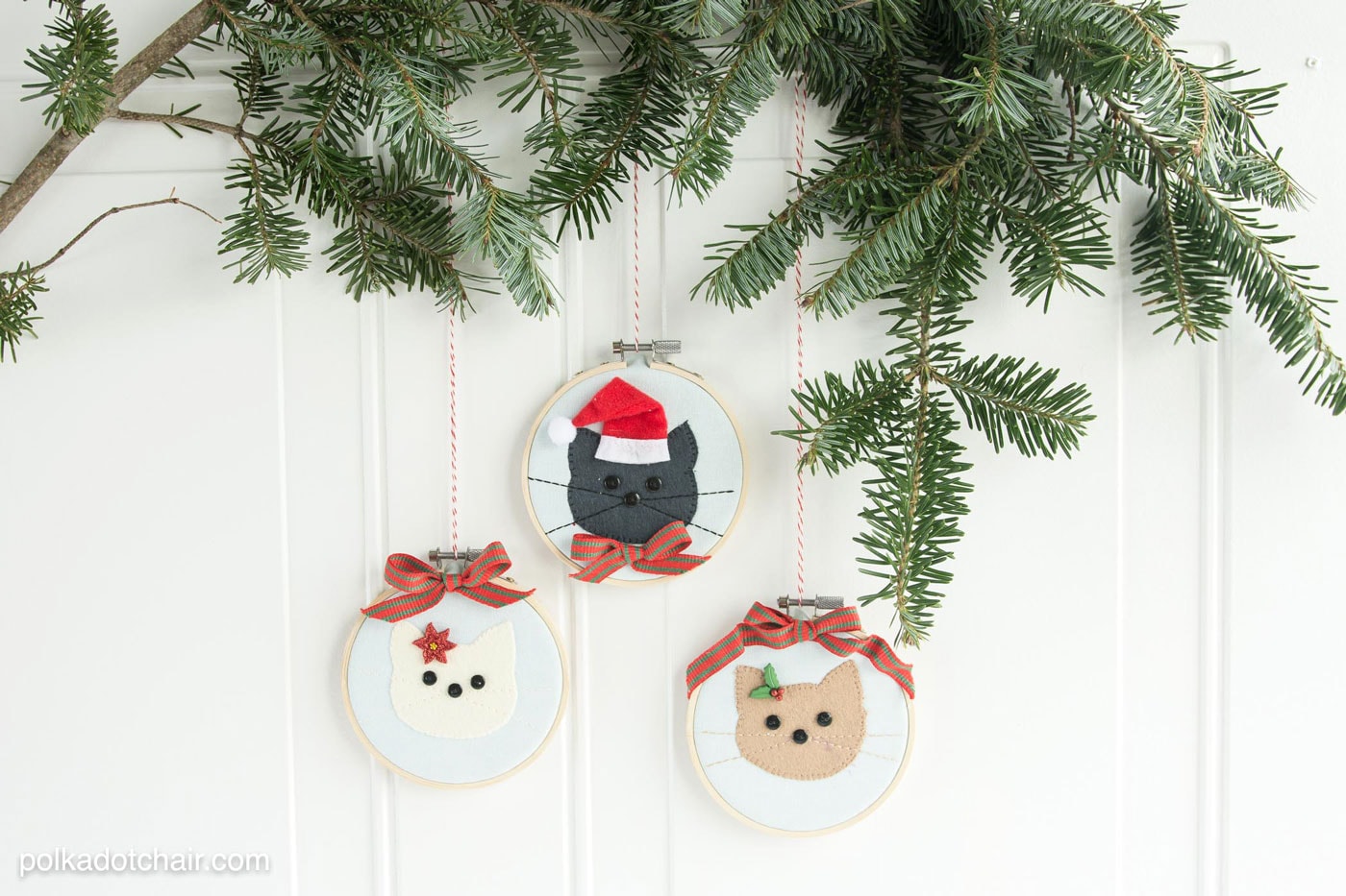 DIY Cat Embroidery Hoop Christmas Ornaments with instructions and free sewing pattern on polkadotchair.com