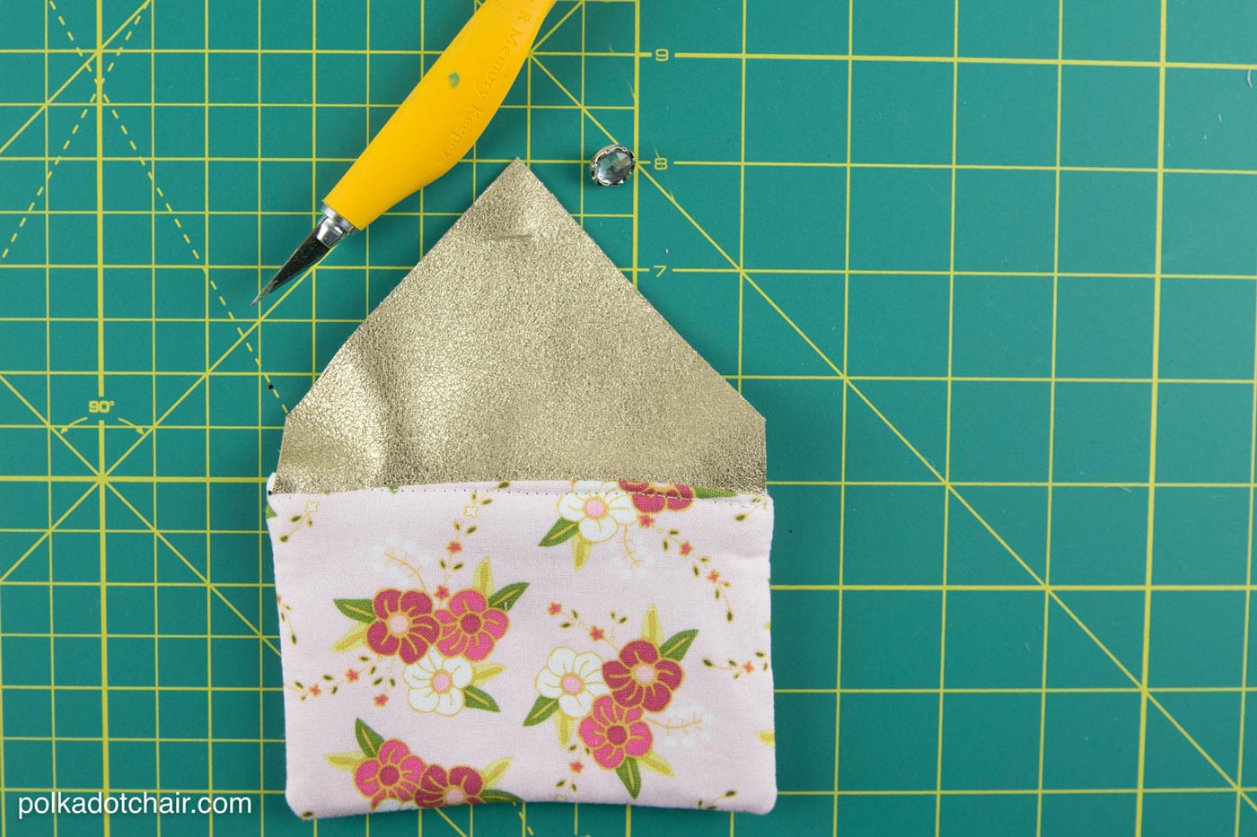 Free Sewing Pattern for a fabric and leather earbuds carrying case, would also be a great business card holder, by polkadotchair.com