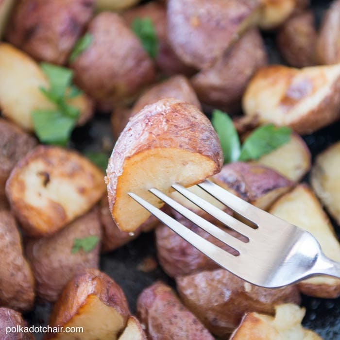 Cast Iron Skillet Roasted Potatoes Recipe The Polka Dot Chair