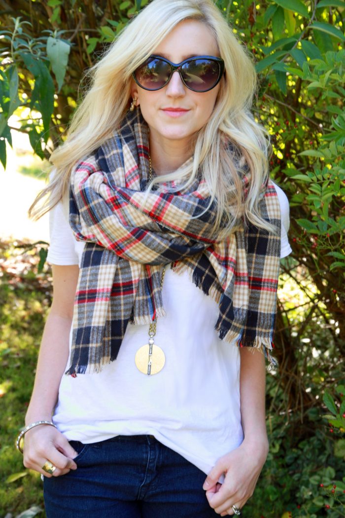 How to make a blanket scarf