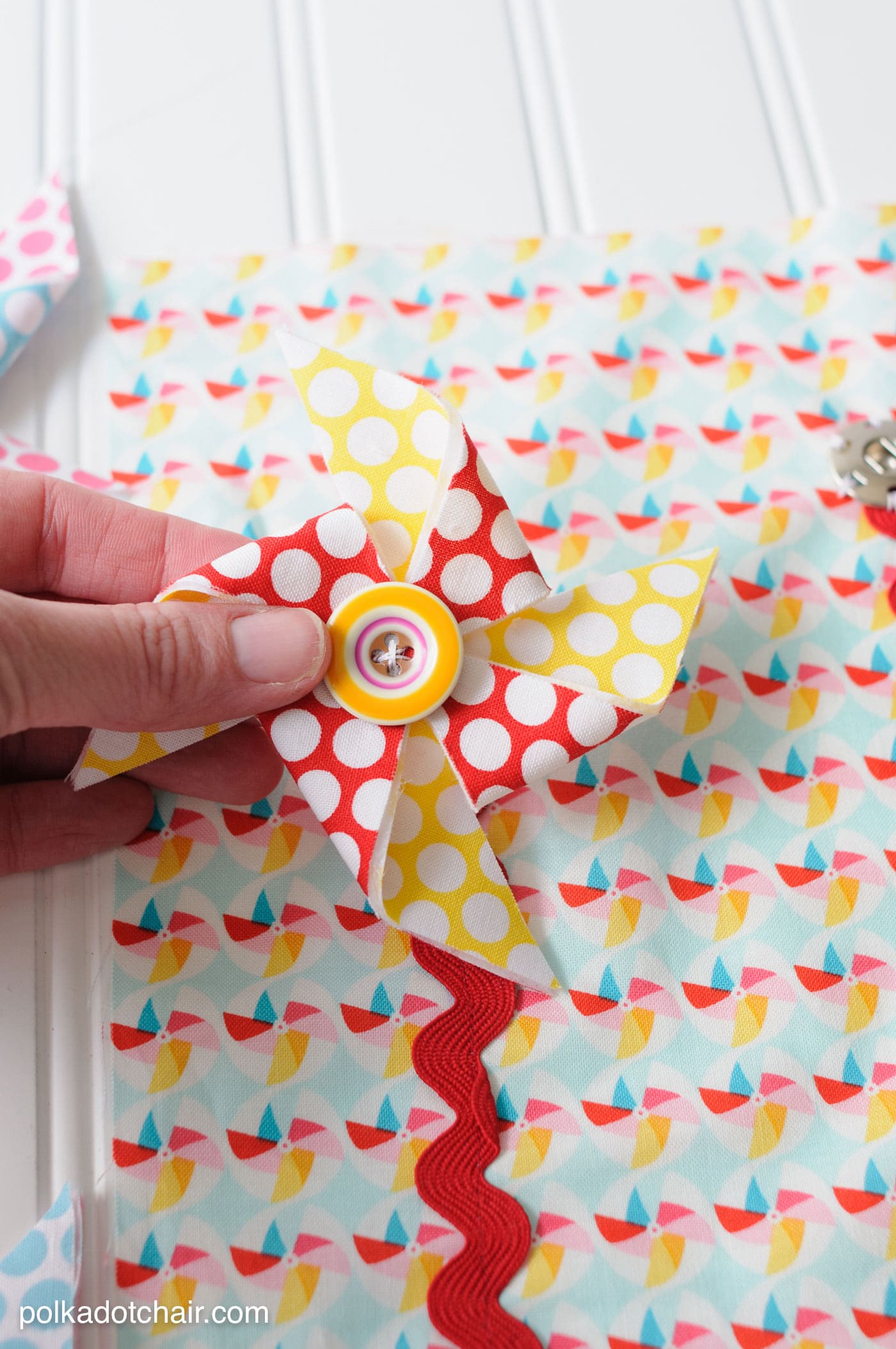 Sewing Pattern for a quiet book page with snap on pinwheels.