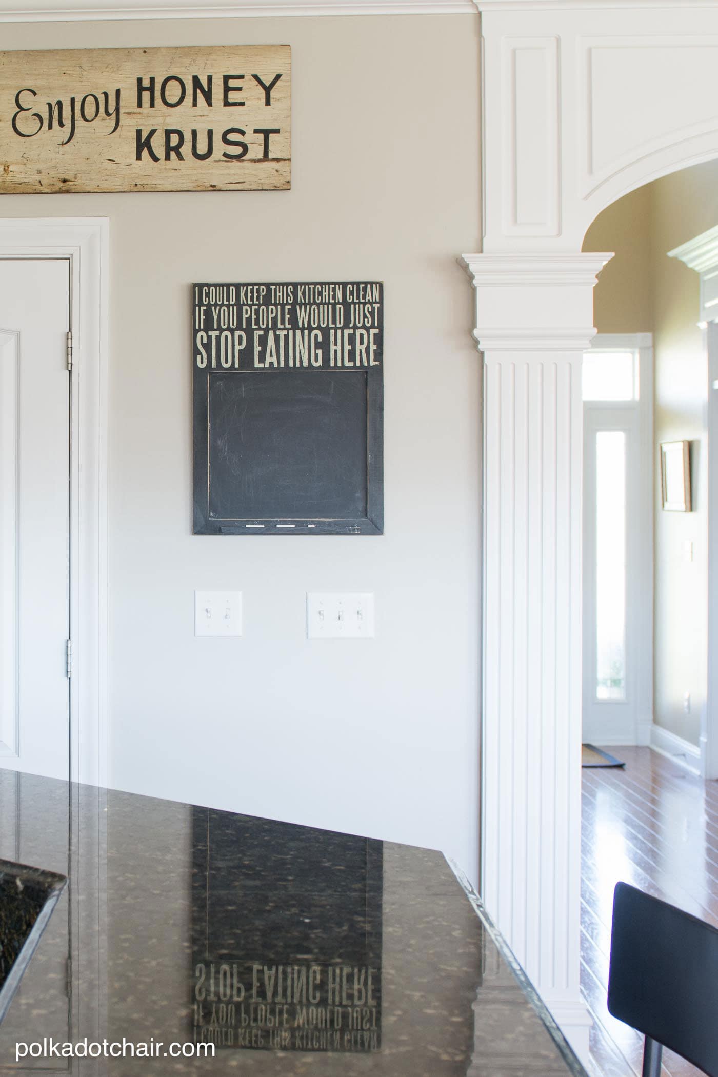 Before and After Photos of a Kitchen that had it's Cabinets Painted White- lots of great ideas for decorating a farmhouse style kitchen!