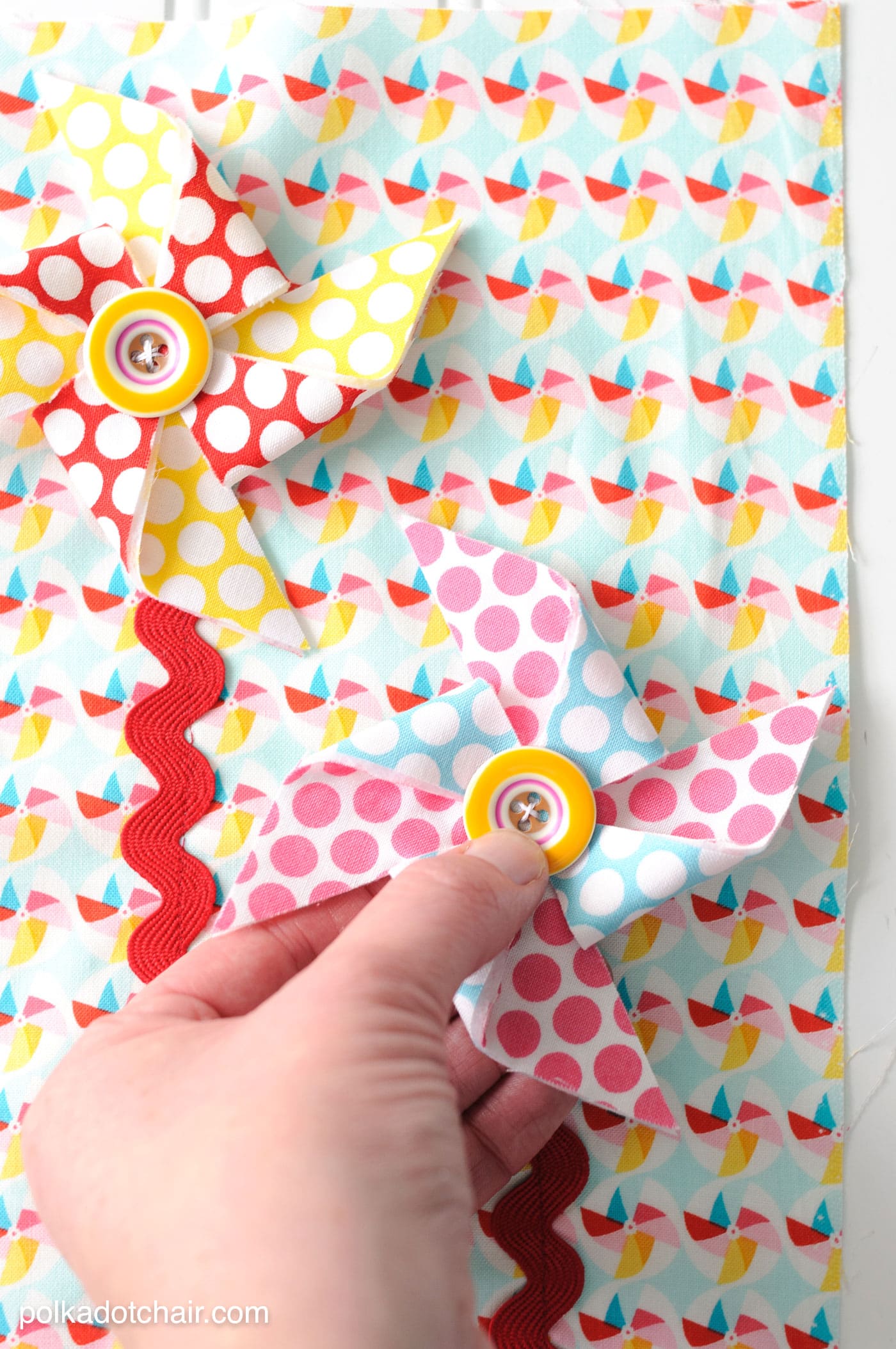 Sewing Pattern for a quiet book page with snap on pinwheels.