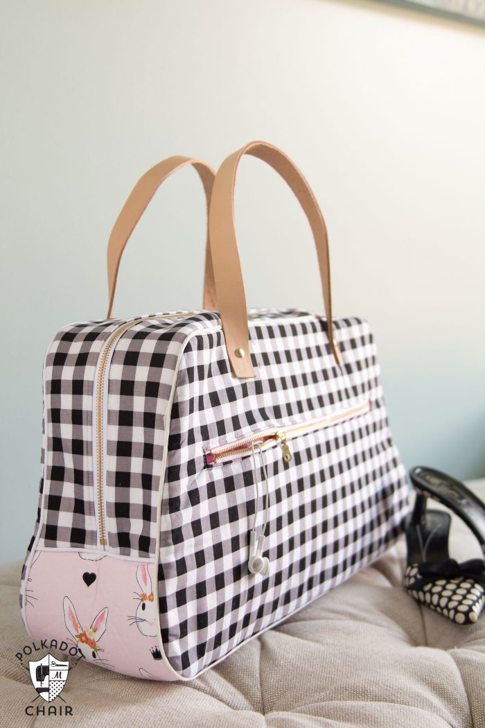 22 Cute Weekender and Travel Bags for Women 2023