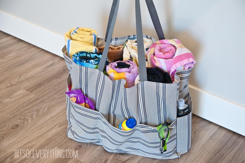 Pool Bag Sewing Tutorial and Free Pattern by Bits of Everything