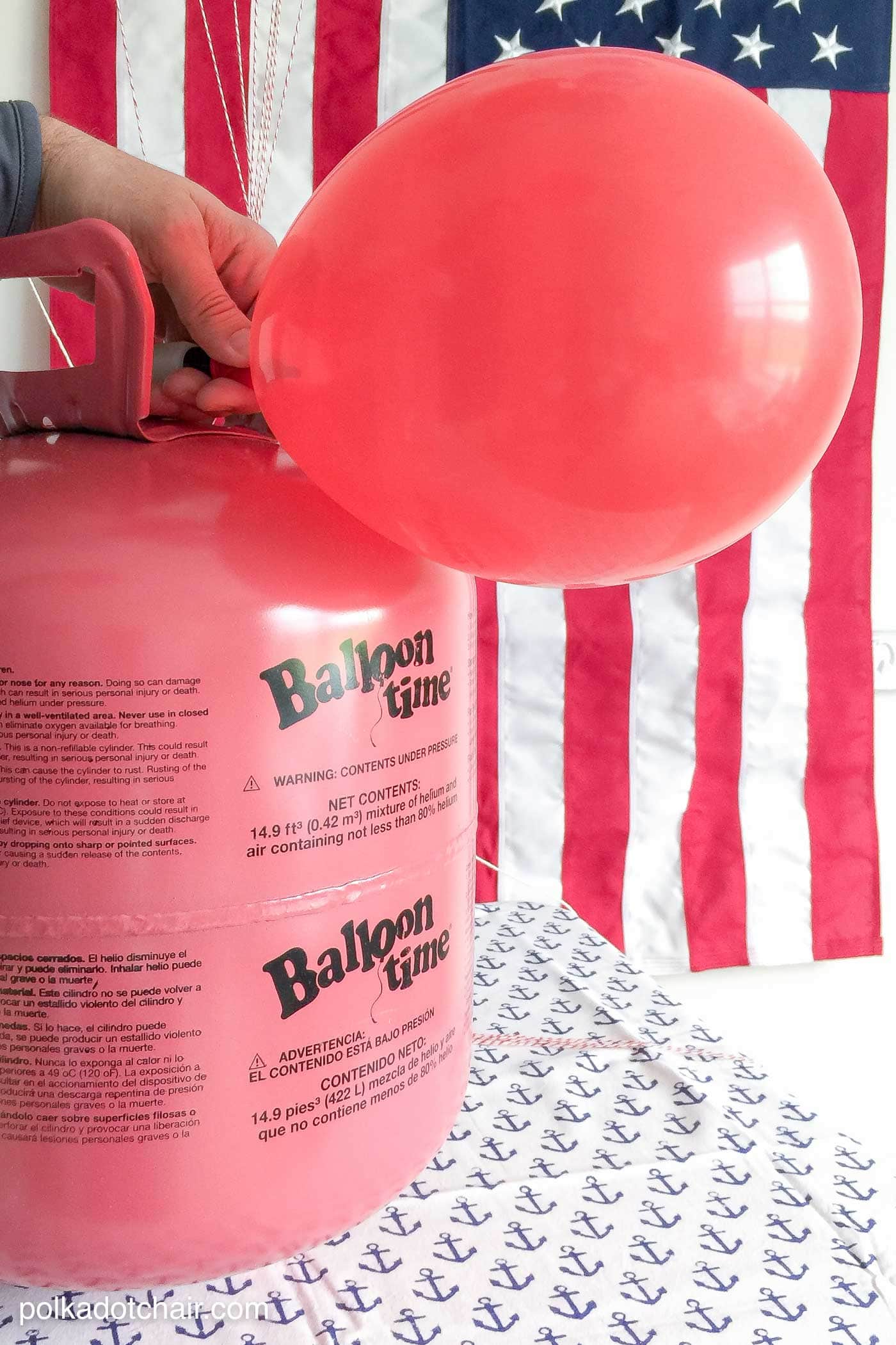 How to make Star Spangled 4th of July Balloons, what a cute idea for a 4th of July BBQ!